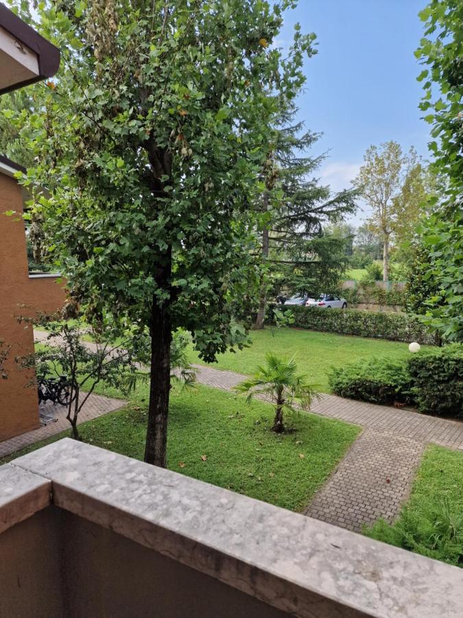 דירות Casa Vittoria Sirmione Punta Gro Con Piscina מראה חיצוני תמונה